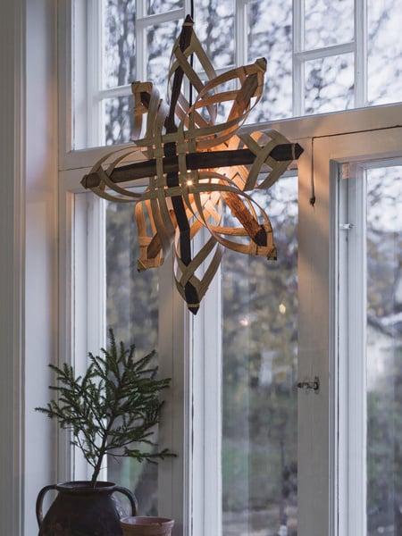 Adventsstjärna Mary